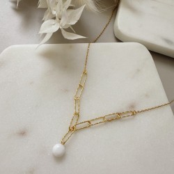 Diamentowany chain z białym kamyczkiem
